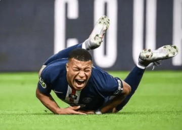 从四大皆空到欧冠封王,姆巴佩与登贝莱的金球奖对照