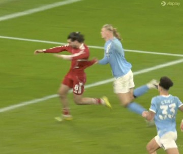 曼联离欧冠又近一步,利物浦自杀式输球又输人!卡里克安排加班备战西汉姆